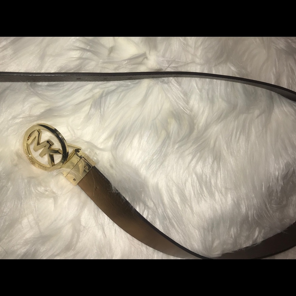 Michael Kors reversible belt